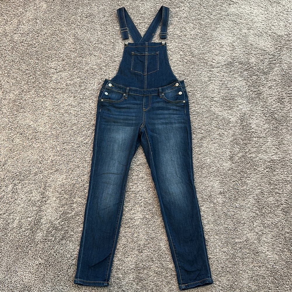 Like new condition! Worn 2x. Denim overalls S -stretchy!